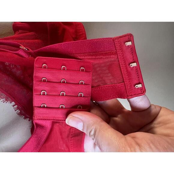 Victorias Secret Red Unlined Demi Lace Underwire Bra Size 44C New With Tag - Picture 7 of 7